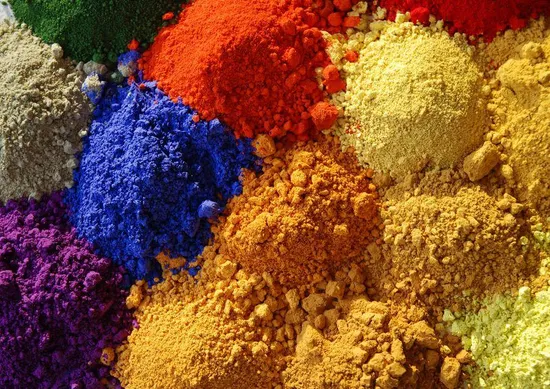 Tissu en polyester Tissu en toile imperméable Tissu à teinture unie pour sacs d'emballage extérieur pour tente Textile de maison, rembourrage (100 % polyester)